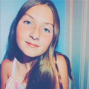 Meet your Posher, Avery